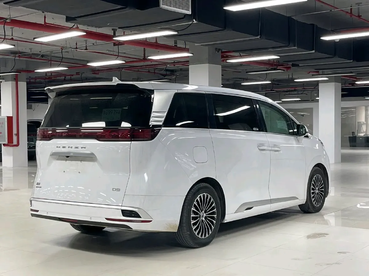 2022 Mercedes-Benz GLC Class 2.0T 197HP L4 9AT,autocango,china used car exporter,china ev exporter,chinese used car exporter,chinese used ev exporter