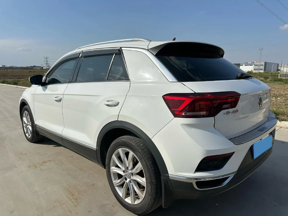 2019 Volkswagen T-Roc 1.4T 131HP L4 7DCT,autocango,china used car exporter,china ev exporter,chinese used car exporter,chinese used ev exporter