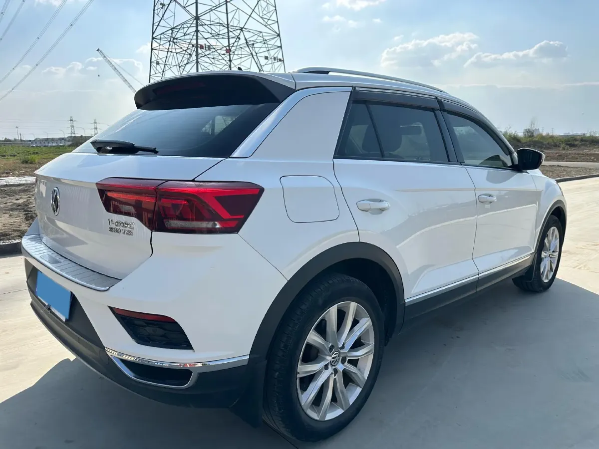 2019 Volkswagen T-Roc 1.4T 131HP L4 7DCT,autocango,china used car exporter,china ev exporter,chinese used car exporter,chinese used ev exporter
