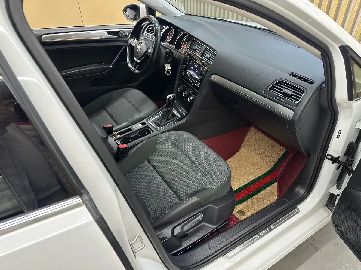 2018 Volkswagen Golf 1.4T 131HP L4 7DCT,autocango,china used car exporter,china ev exporter,chinese used car exporter,chinese used ev exporter