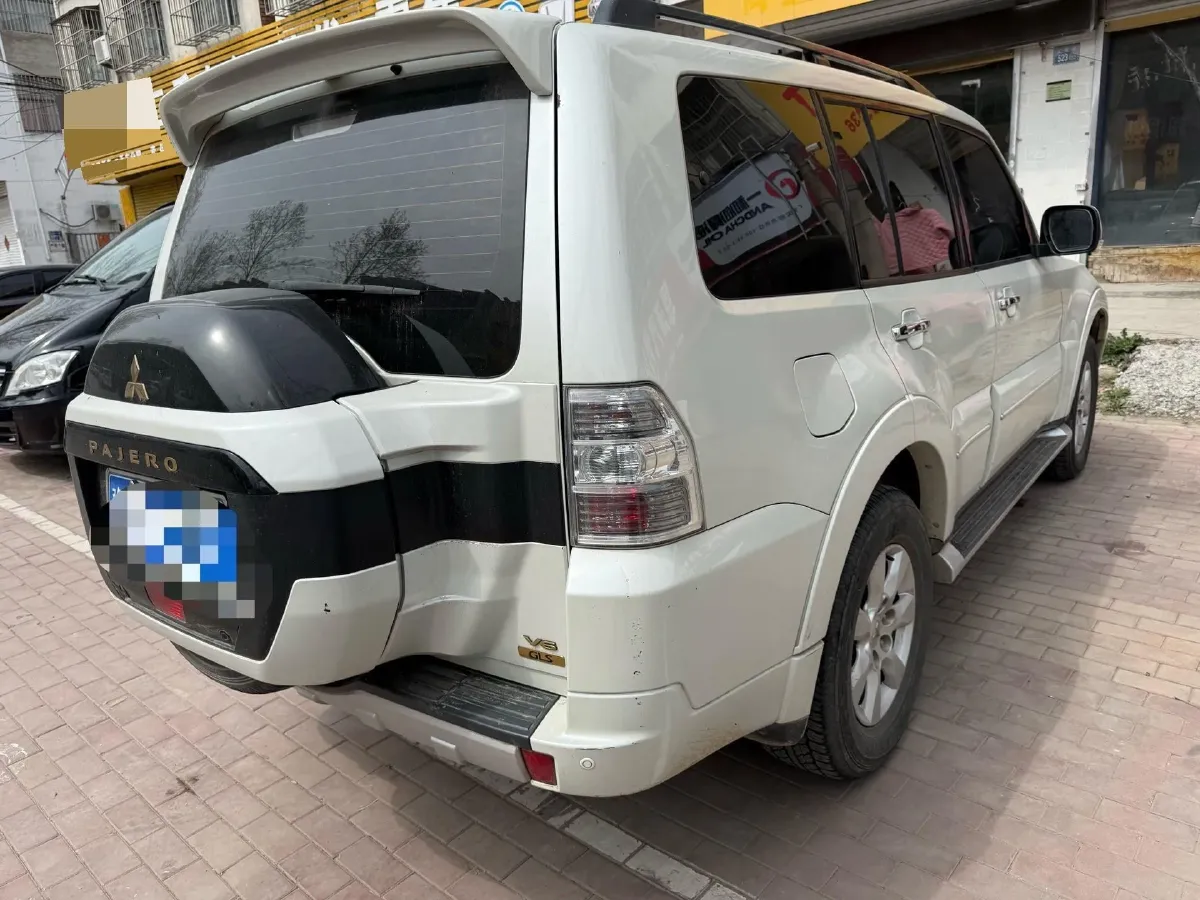 2018 Mitsubishi Pajero 3.0L 174HP V6 5AT,autocango,china used car exporter,china ev exporter,chinese used car exporter,chinese used ev exporter