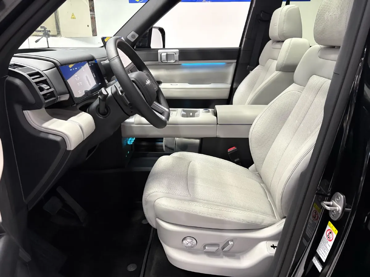 2025 FangChengBao Tai 7 1.5T 156HP L4 E-CVT PHEV,autocango,china used car exporter,china ev exporter,chinese used car exporter,chinese used ev exporter