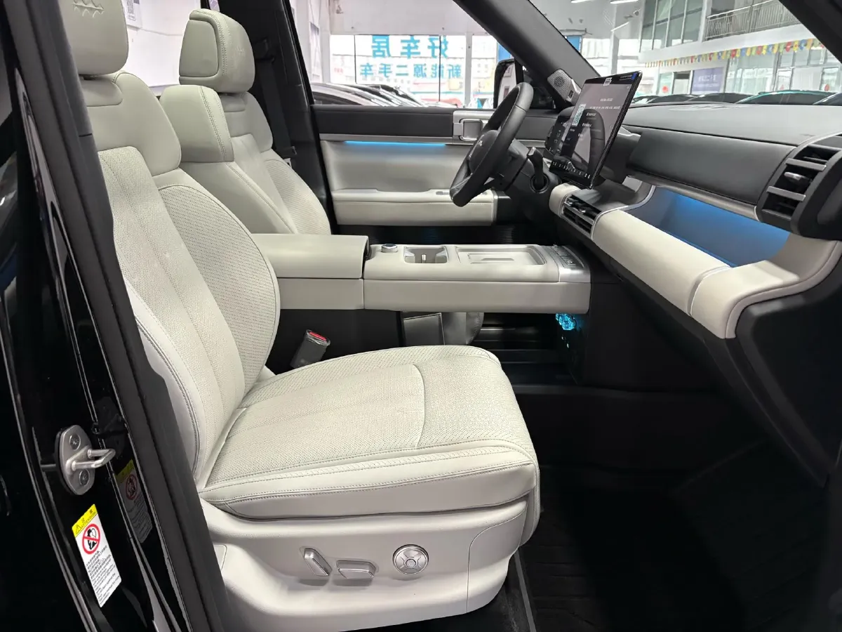 2025 FangChengBao Tai 7 1.5T 156HP L4 E-CVT PHEV,autocango,china used car exporter,china ev exporter,chinese used car exporter,chinese used ev exporter