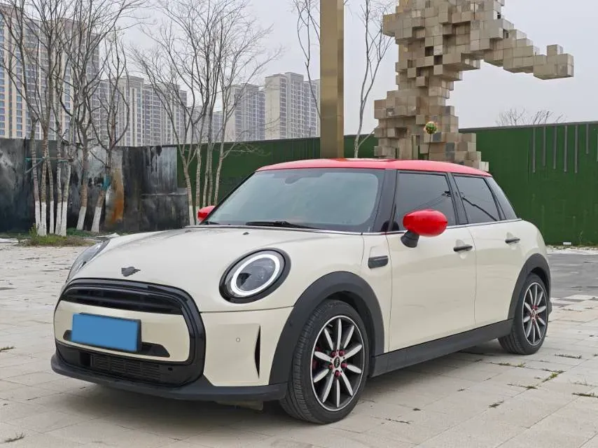 2022 MINI MINI 1.5T 136HP L3 7DCT,autocango,china used car exporter,china ev exporter,chinese used car exporter,chinese used ev exporter