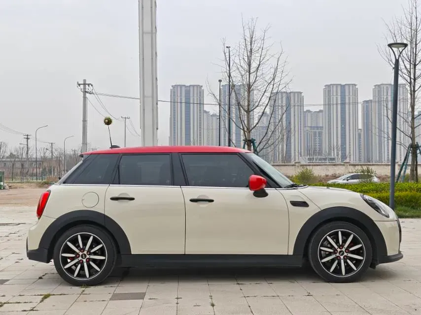 2022 MINI MINI 1.5T 136HP L3 7DCT,autocango,china used car exporter,china ev exporter,chinese used car exporter,chinese used ev exporter