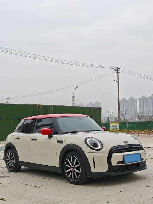 2022 MINI MINI 1.5T 136HP L3 7DCT,autocango,china used car exporter,china ev exporter,chinese used car exporter,chinese used ev exporter