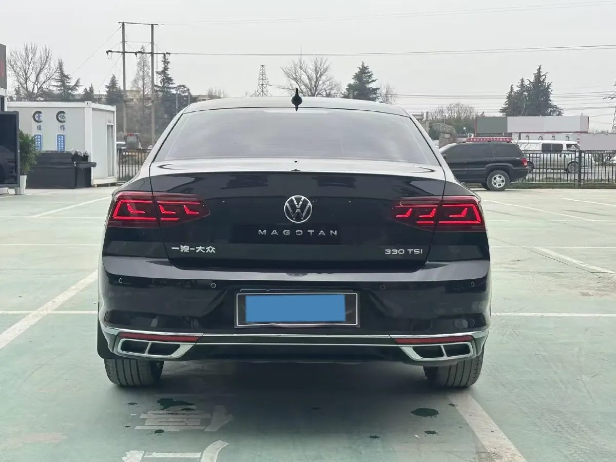 2023 Volkswagen Magotan 2.0T 186HP L4 7DCT,autocango,china used car exporter,china ev exporter,chinese used car exporter,chinese used ev exporter