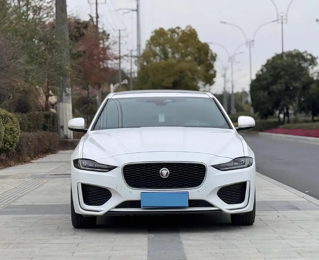 2024 Jaguar XEL 2.0T 250HP L4 8AT,autocango,china used car exporter,china ev exporter,chinese used car exporter,chinese used ev exporter