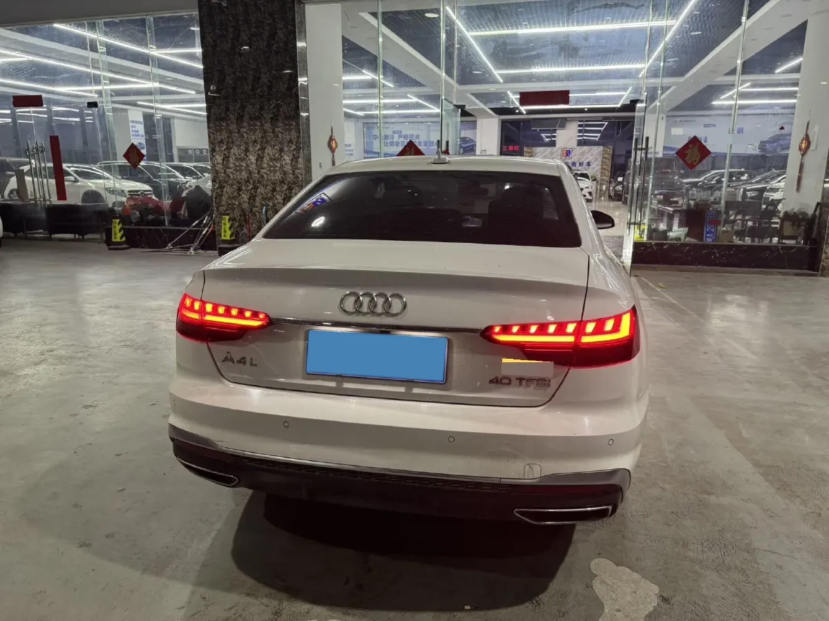 2020 Audi A4L 2.0T 190HP L4 7DCT,autocango,china used car exporter,china ev exporter,chinese used car exporter,chinese used ev exporter