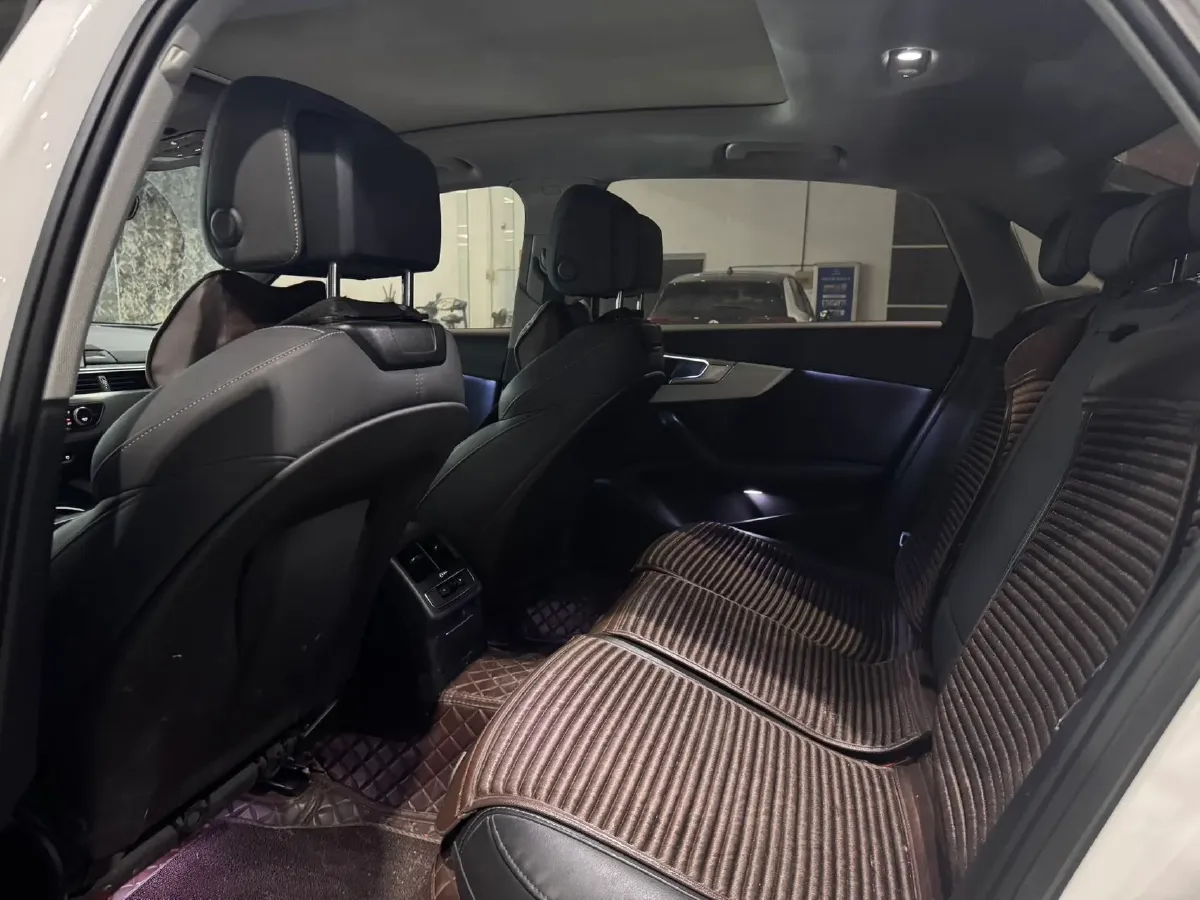 2020 Audi A4L 2.0T 190HP L4 7DCT,autocango,china used car exporter,china ev exporter,chinese used car exporter,chinese used ev exporter