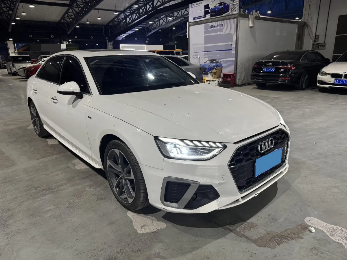 2020 Audi A4L 2.0T 190HP L4 7DCT,autocango,china used car exporter,china ev exporter,chinese used car exporter,chinese used ev exporter