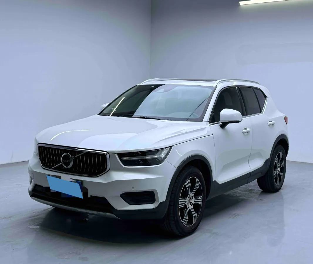 2020 Volvo XC40 1.5T 163HP L3 8AT,autocango,china used car exporter,china ev exporter,chinese used car exporter,chinese used ev exporter