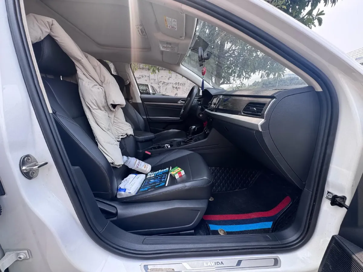 2019 Volkswagen Lavida 1.5L 113HP L4 6AT,autocango,china used car exporter,china ev exporter,chinese used car exporter,chinese used ev exporter