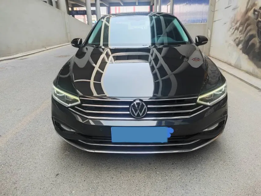 2020 Volkswagen Magotan 2.0T 186HP L4 7DCT,autocango,china used car exporter,china ev exporter,chinese used car exporter,chinese used ev exporter