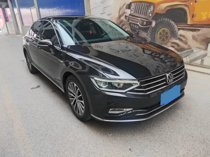 2020 Volkswagen Magotan 2.0T 186HP L4 7DCT,autocango,china used car exporter,china ev exporter,chinese used car exporter,chinese used ev exporter