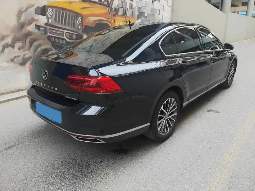 2020 Volkswagen Magotan 2.0T 186HP L4 7DCT,autocango,china used car exporter,china ev exporter,chinese used car exporter,chinese used ev exporter