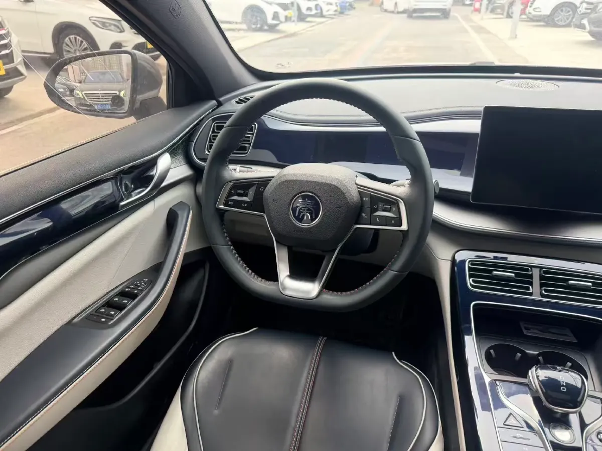 2021 Haval F7 1.5T 169HP L4 7DCT,autocango,china used car exporter,china ev exporter,chinese used car exporter,chinese used ev exporter