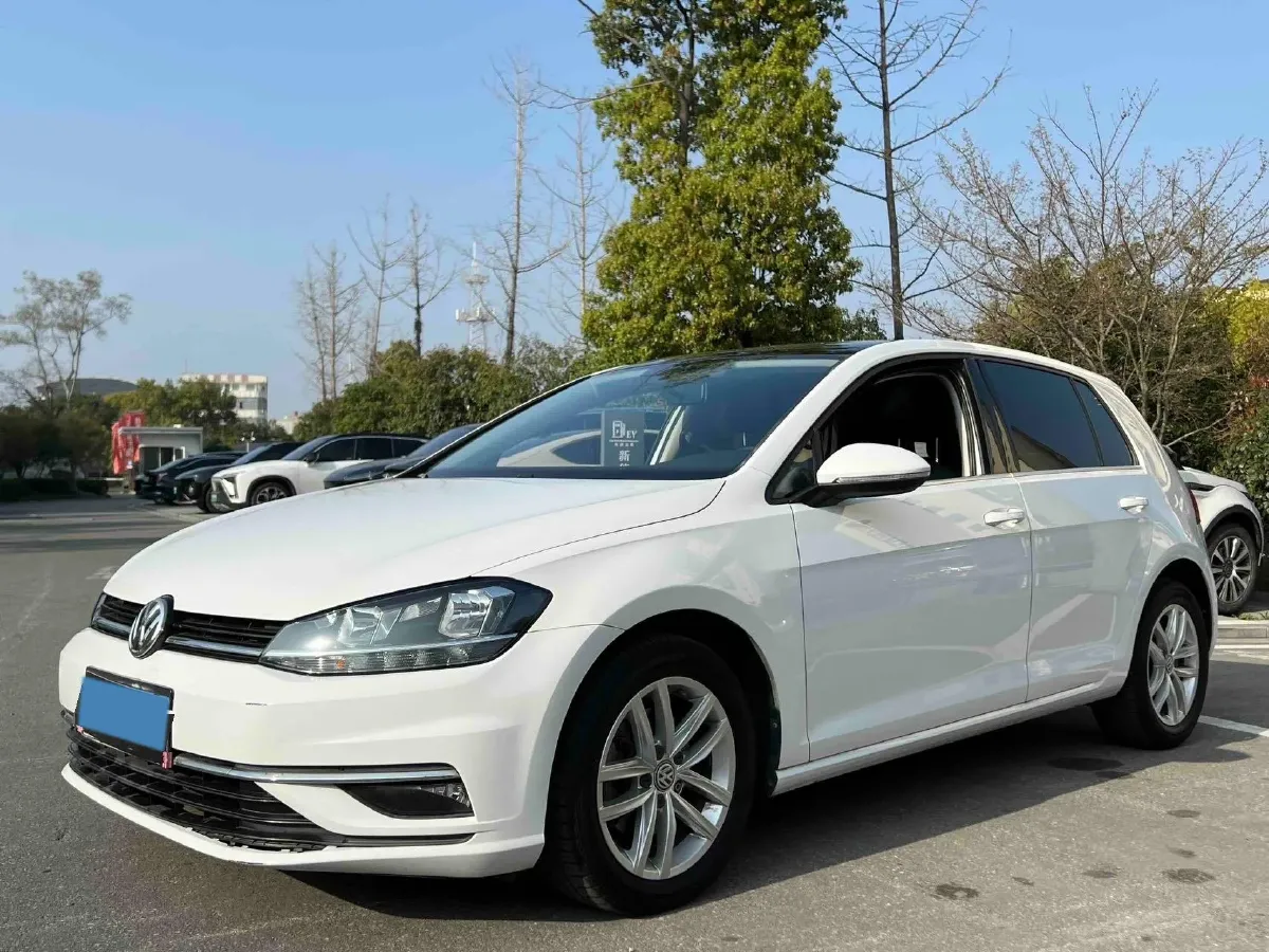 2019 Volkswagen Golf 1.6L 110HP L4 6AT,autocango,china used car exporter,china ev exporter,chinese used car exporter,chinese used ev exporter