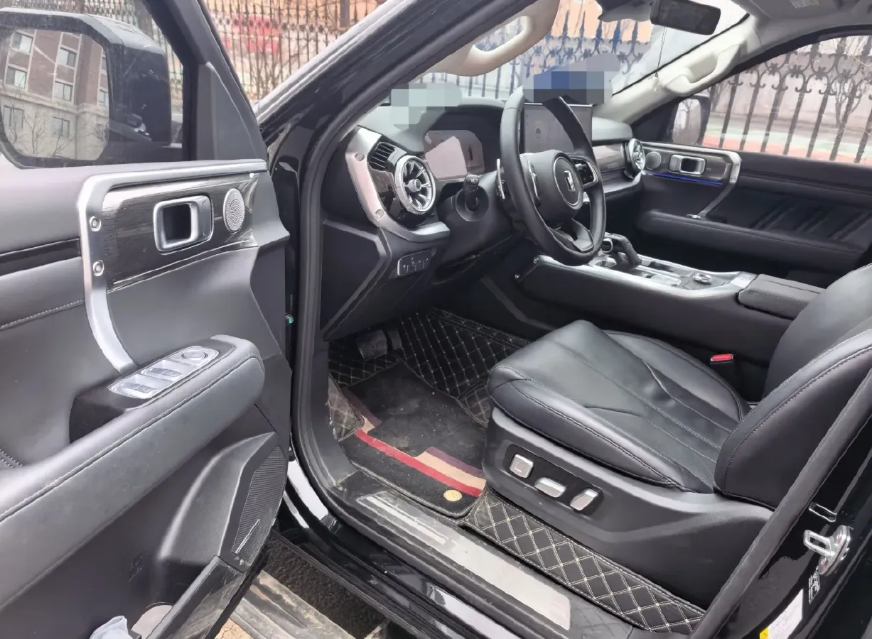 2024 Tank 400 2.0T 252HP L4 9AT PHEV 36.7/37.1KWH,autocango,china used car exporter,china ev exporter,chinese used car exporter,chinese used ev exporter