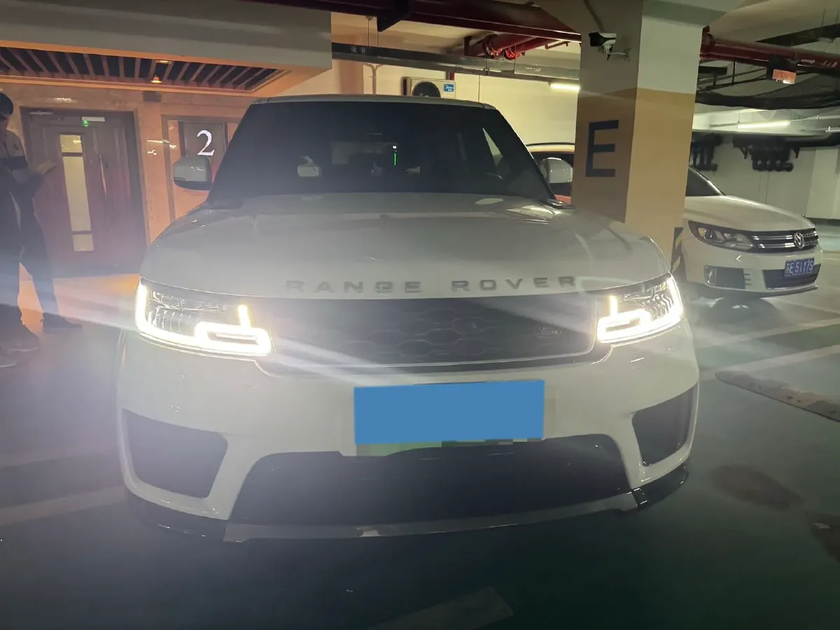 2018 Land Rover Range Rover Sport 2.0T 300HP L4 8AT PHEV 13.1KWH,autocango,china used car exporter,china ev exporter,chinese used car exporter,chinese used ev exporter