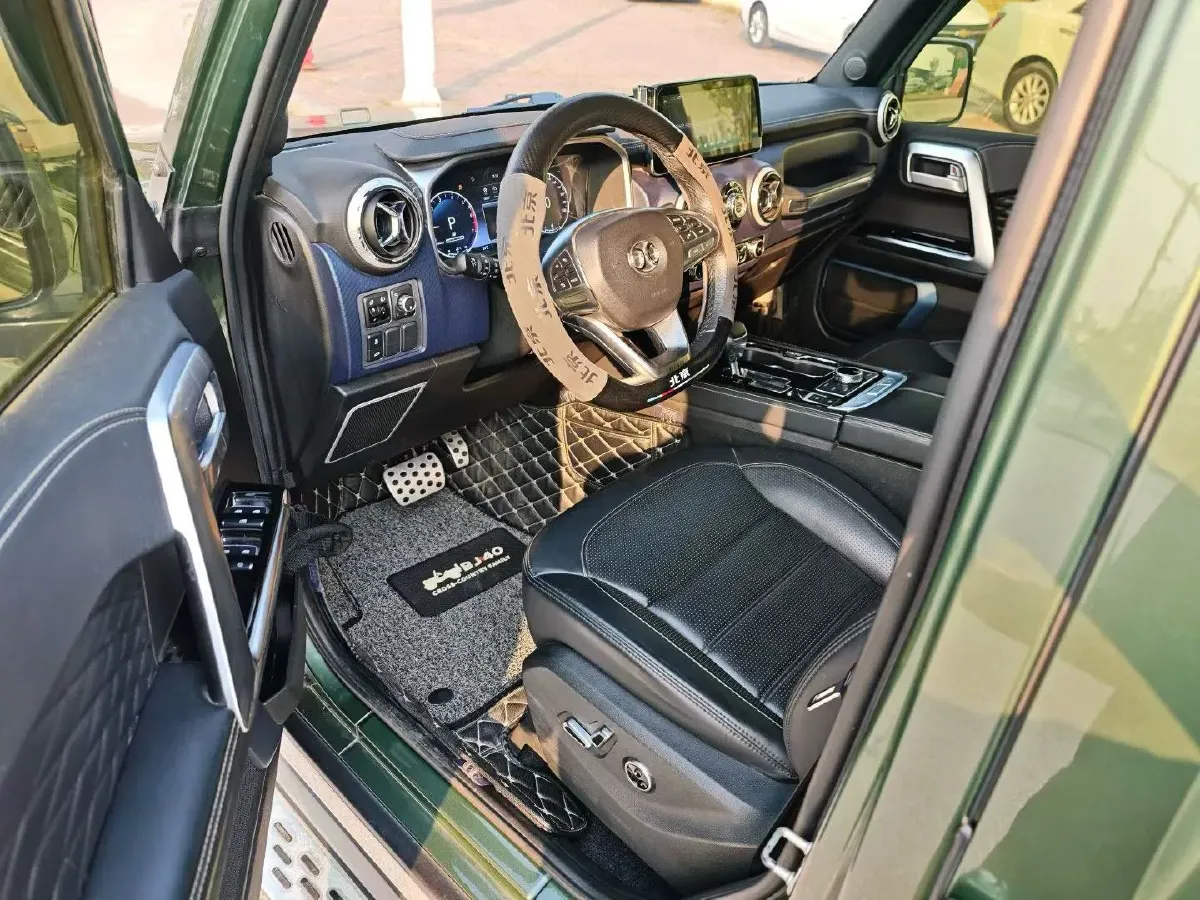 2018 Beijing BJ40 2.3T 250HP L4 6AT,autocango,china used car exporter,china ev exporter,chinese used car exporter,chinese used ev exporter