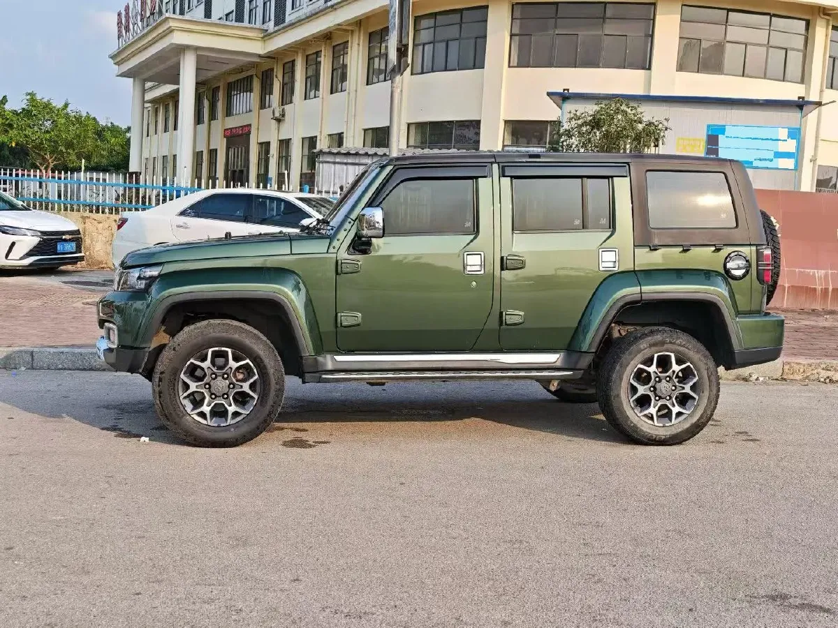 2018 Beijing BJ40 2.3T 250HP L4 6AT,autocango,china used car exporter,china ev exporter,chinese used car exporter,chinese used ev exporter