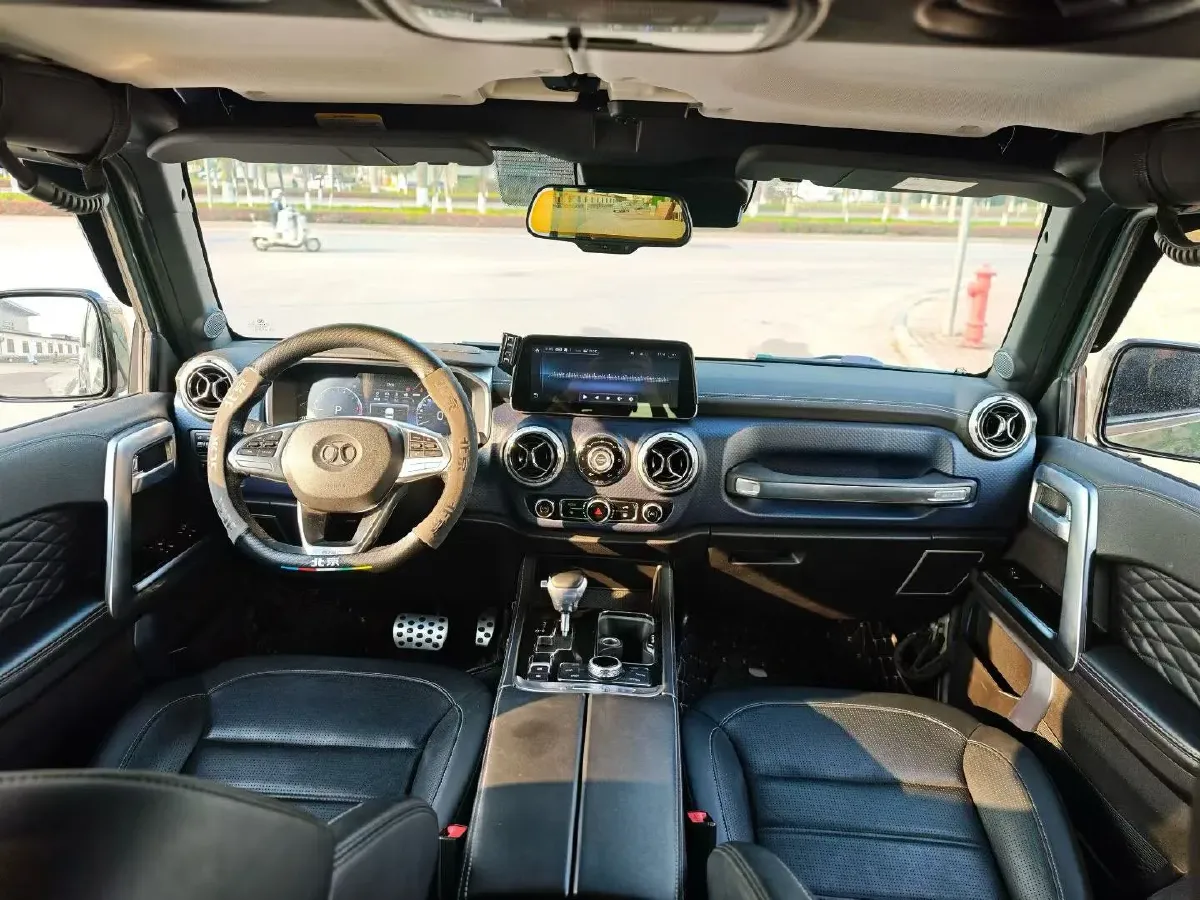 2018 Beijing BJ40 2.3T 250HP L4 6AT,autocango,china used car exporter,china ev exporter,chinese used car exporter,chinese used ev exporter