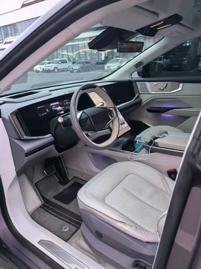 2023 HiPhi Y BEV 76.6KWH,autocango,china used car exporter,china ev exporter,chinese used car exporter,chinese used ev exporter