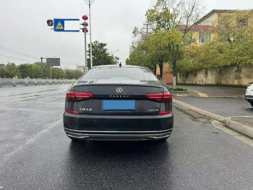 2021 Volkswagen Passat 2.0T 186HP L4 7DCT,autocango,china used car exporter,china ev exporter,chinese used car exporter,chinese used ev exporter