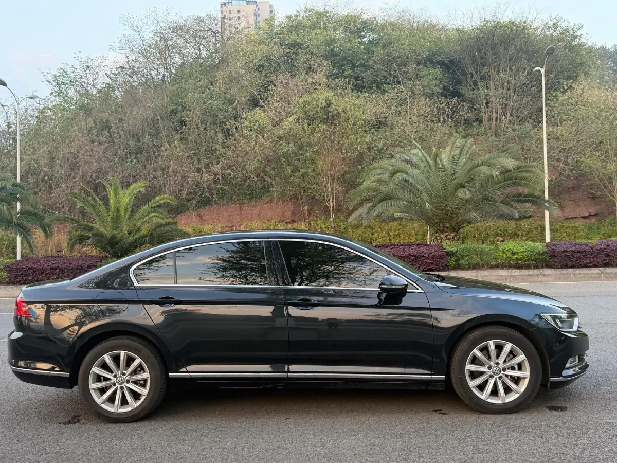 2018 Volkswagen Magotan 1.8T 180HP L4 7DCT,autocango,china used car exporter,china ev exporter,chinese used car exporter,chinese used ev exporter