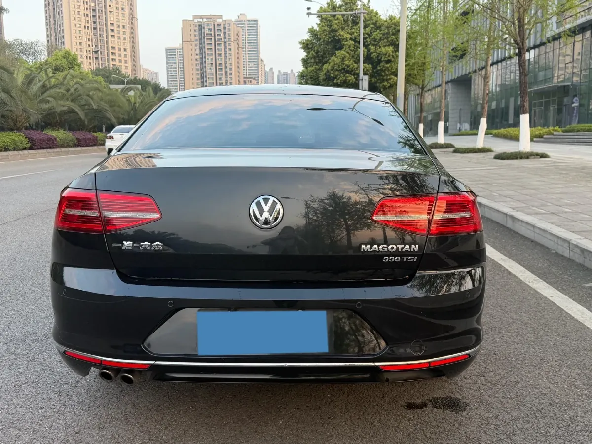 2018 Volkswagen Magotan 1.8T 180HP L4 7DCT,autocango,china used car exporter,china ev exporter,chinese used car exporter,chinese used ev exporter