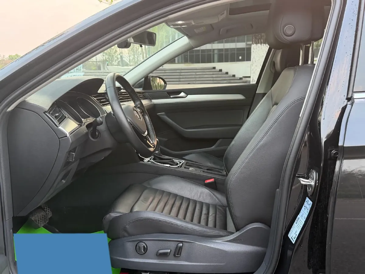 2018 Volkswagen Magotan 1.8T 180HP L4 7DCT,autocango,china used car exporter,china ev exporter,chinese used car exporter,chinese used ev exporter