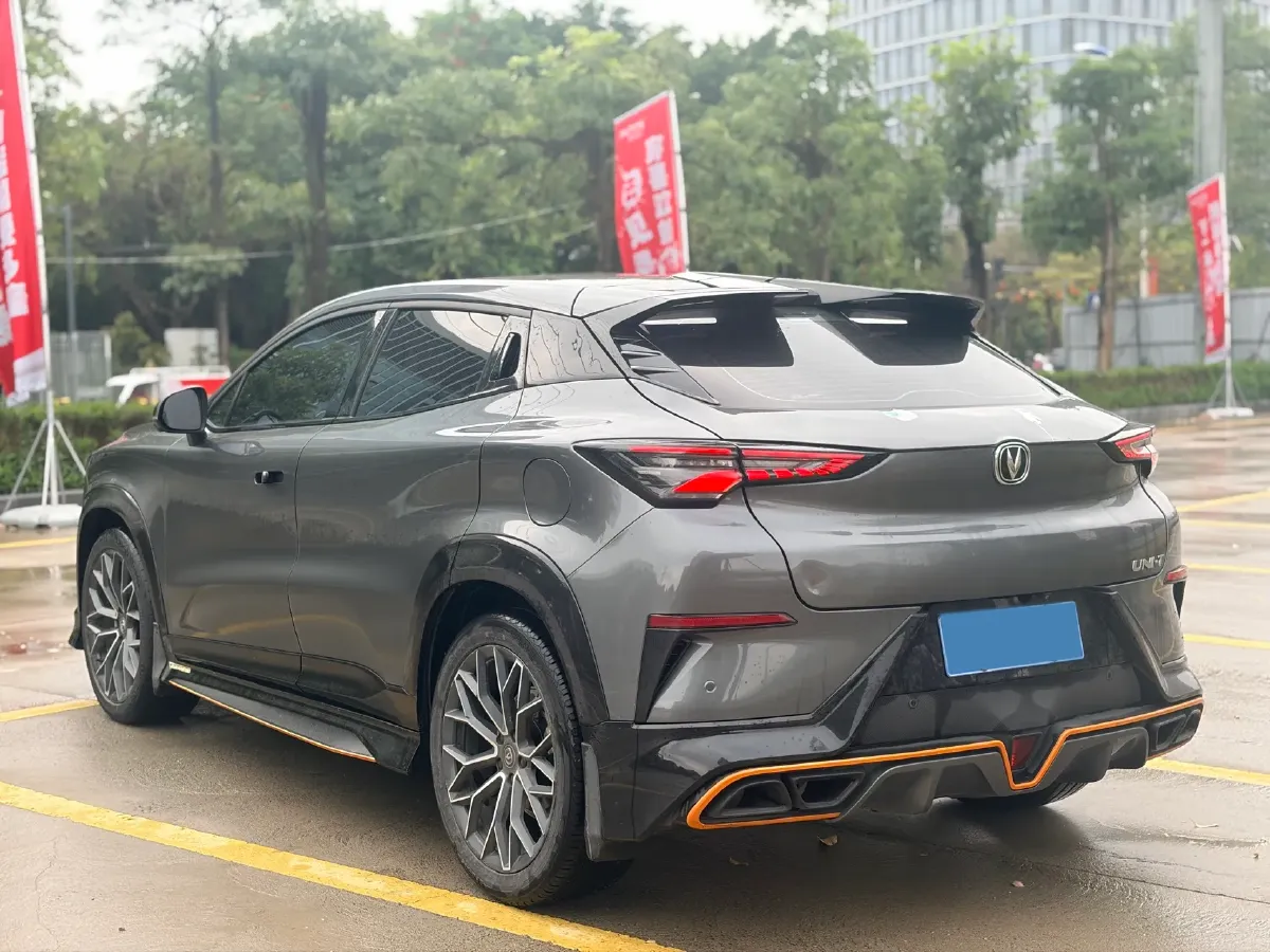 2022 ChangAn UNI-T 1.5T 188HP L4 7DCT,autocango,china used car exporter,china ev exporter,chinese used car exporter,chinese used ev exporter