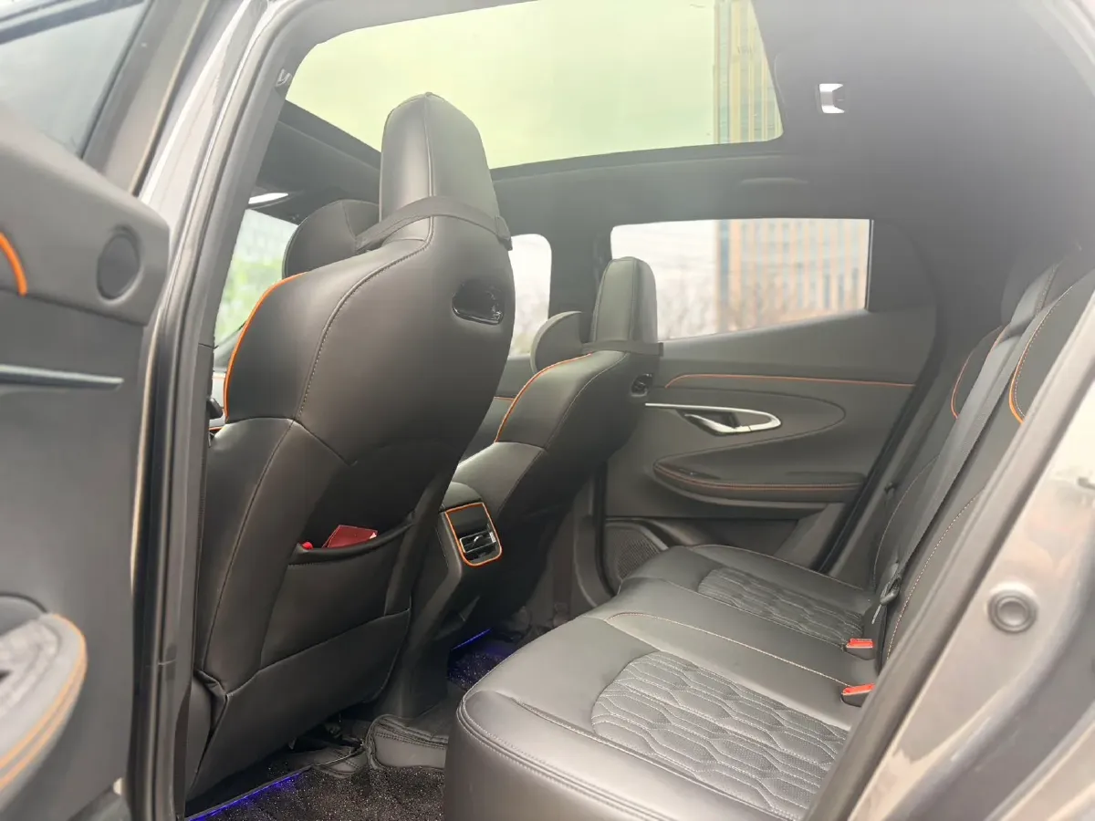 2022 ChangAn UNI-T 1.5T 188HP L4 7DCT,autocango,china used car exporter,china ev exporter,chinese used car exporter,chinese used ev exporter