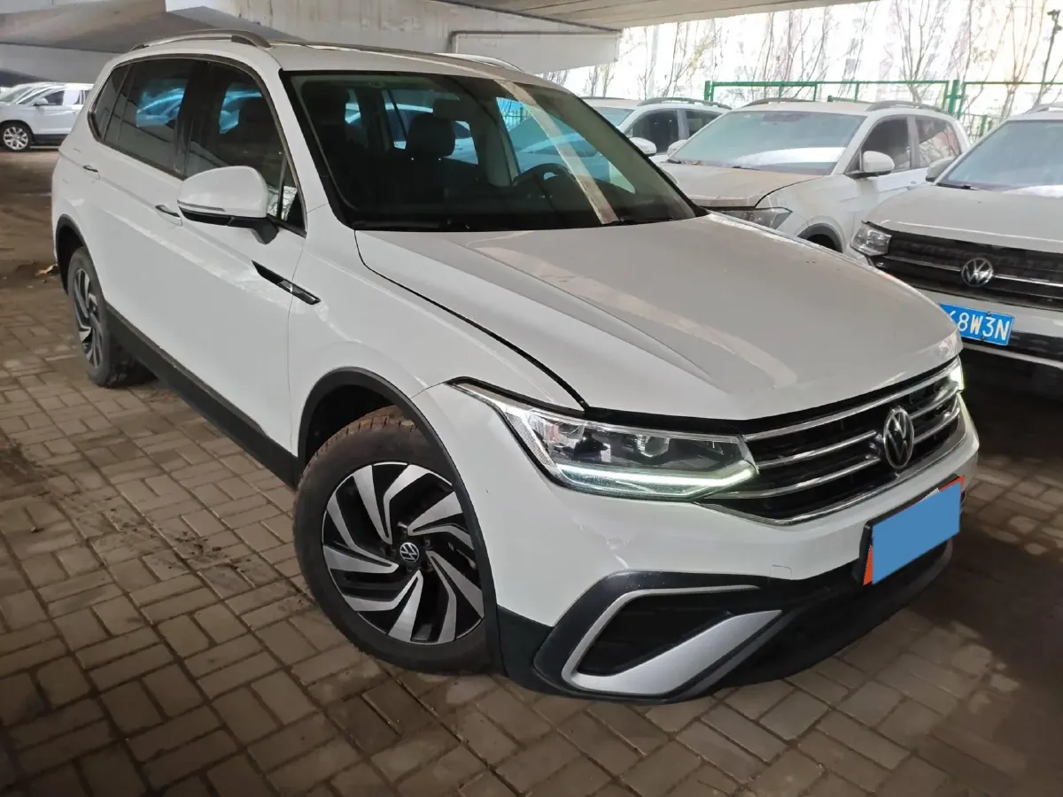 2023 Volkswagen Tiguan L 1.5T 160HP L4 7DCT,autocango,china used car exporter,china ev exporter,chinese used car exporter,chinese used ev exporter