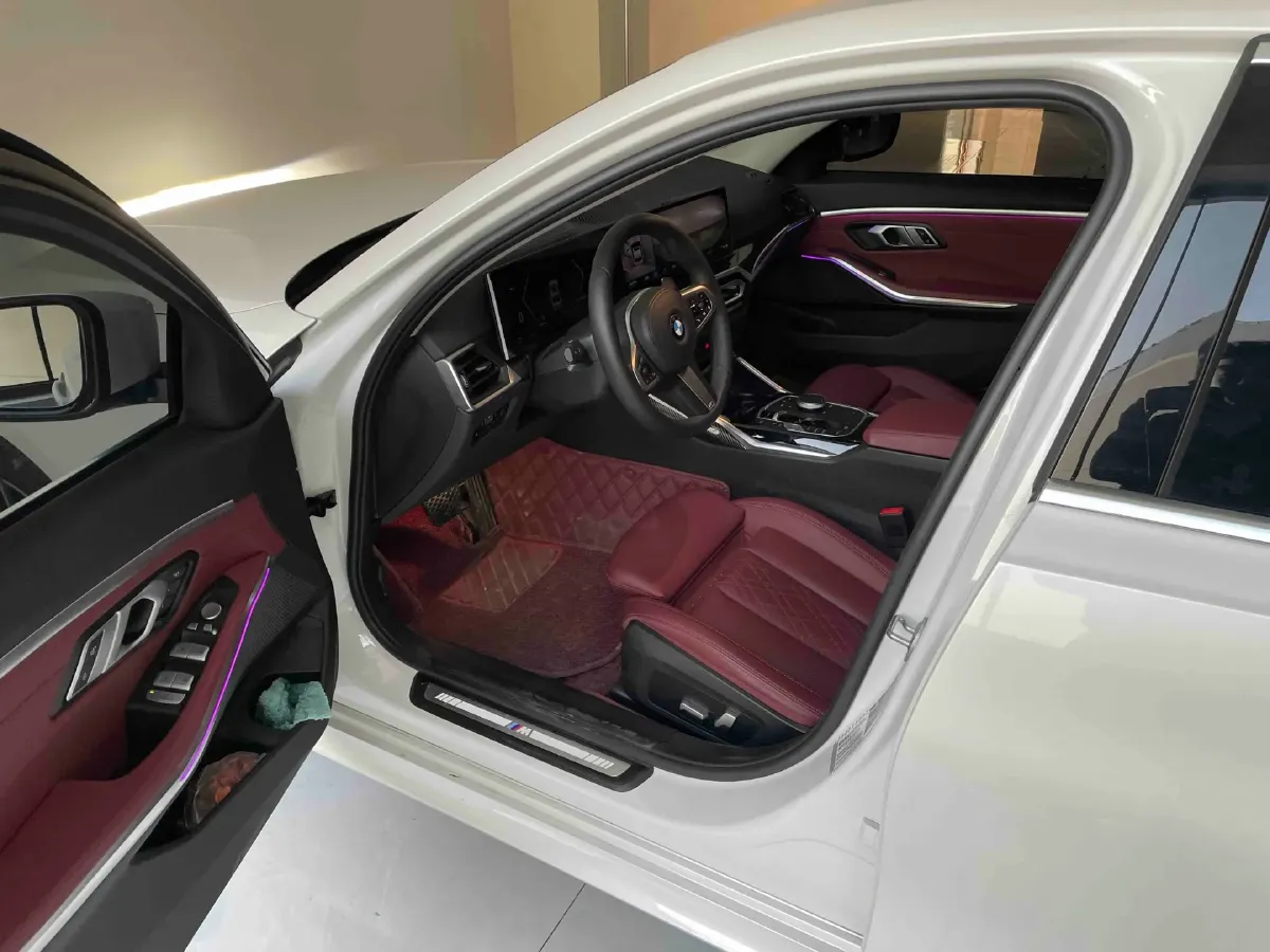 2023 BMW 3 Series 2.0T 156HP L4 8AT,autocango,china used car exporter,china ev exporter,chinese used car exporter,chinese used ev exporter