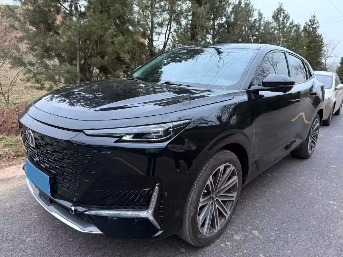 2021 ChangAn UNI-K 2.0T 233HP L4 8AT,autocango,china used car exporter,china ev exporter,chinese used car exporter,chinese used ev exporter