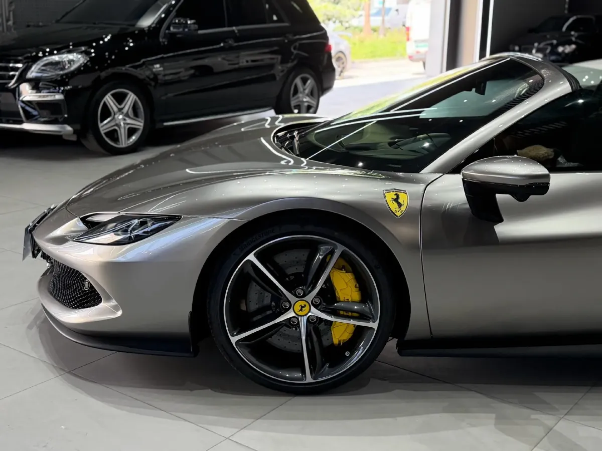 2022 Ferrari 296 3.0T 663HP V6 8DCT PHEV 7.45KWH,autocango,china used car exporter,china ev exporter,chinese used car exporter,chinese used ev exporter