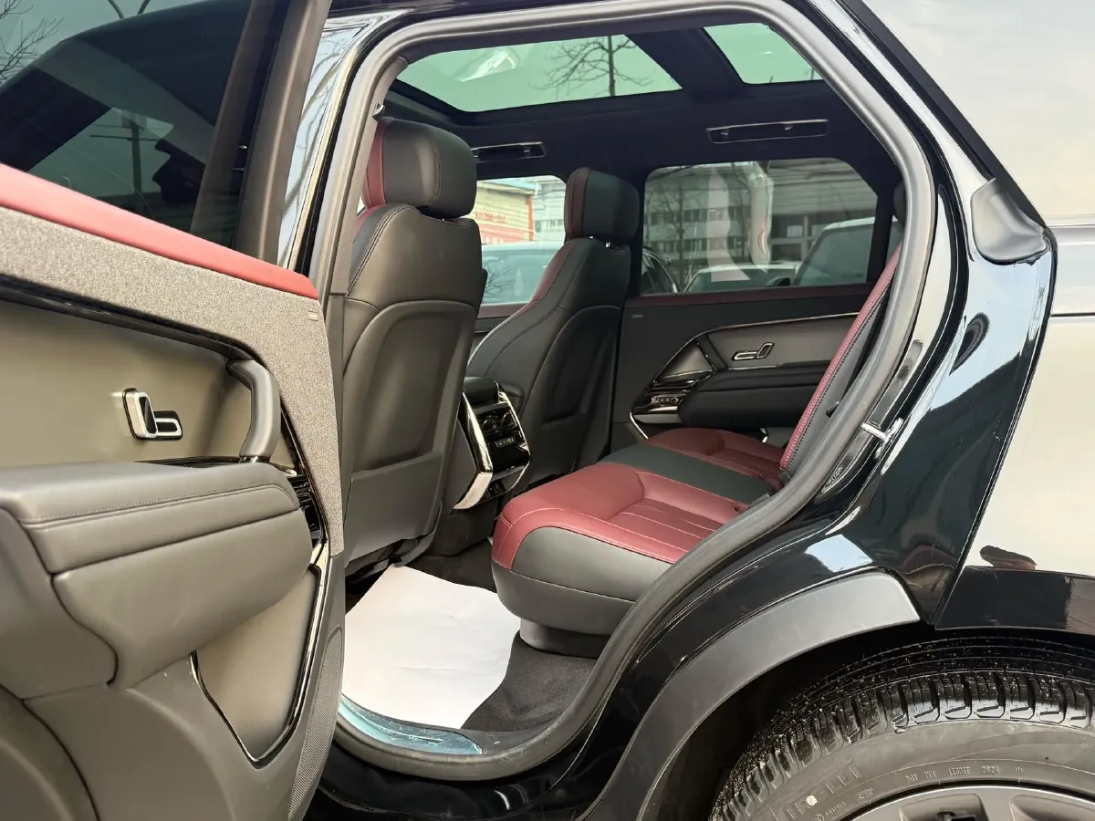 2025 Land Rover Range Rover Sport 3.0T 400HP L6 8AT,autocango,china used car exporter,china ev exporter,chinese used car exporter,chinese used ev exporter
