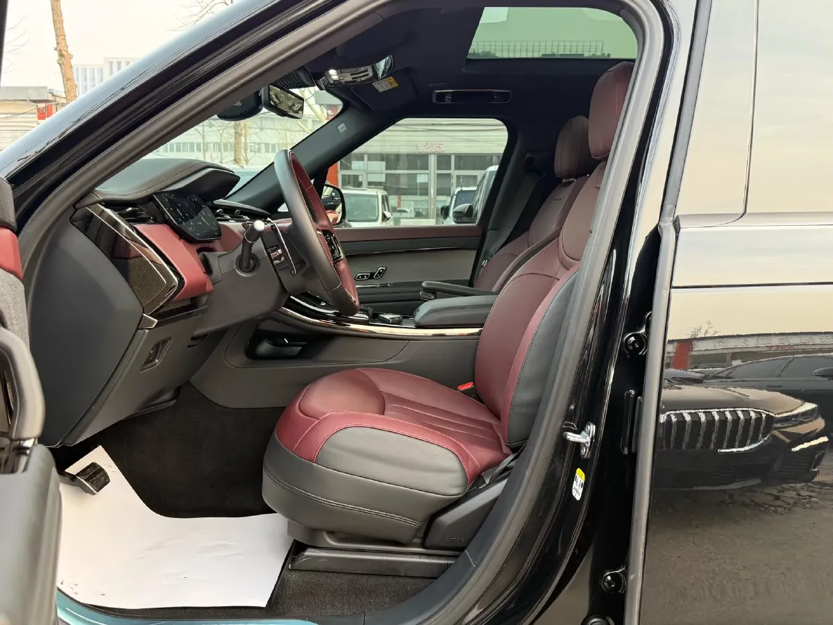2025 Land Rover Range Rover Sport 3.0T 400HP L6 8AT,autocango,china used car exporter,china ev exporter,chinese used car exporter,chinese used ev exporter
