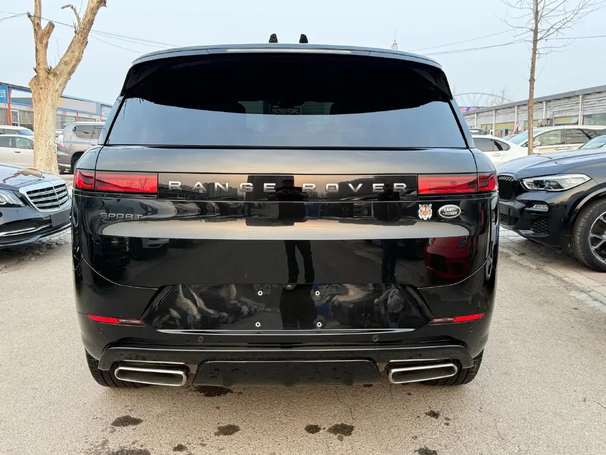 2025 Land Rover Range Rover Sport 3.0T 400HP L6 8AT,autocango,china used car exporter,china ev exporter,chinese used car exporter,chinese used ev exporter