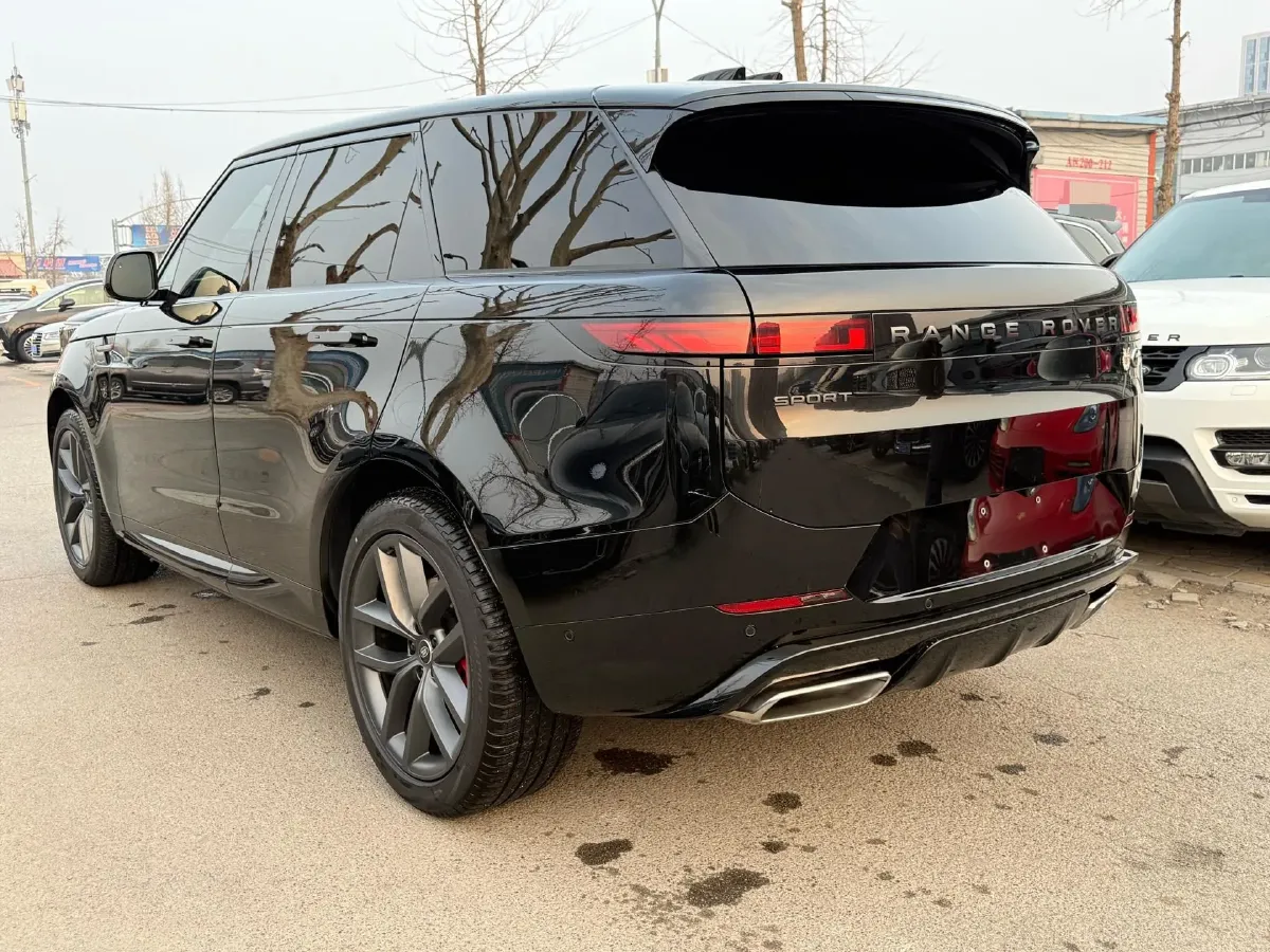 2025 Land Rover Range Rover Sport 3.0T 400HP L6 8AT,autocango,china used car exporter,china ev exporter,chinese used car exporter,chinese used ev exporter
