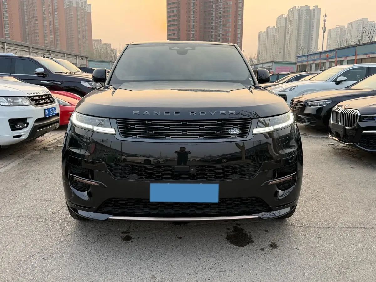 2025 Land Rover Range Rover Sport 3.0T 400HP L6 8AT,autocango,china used car exporter,china ev exporter,chinese used car exporter,chinese used ev exporter