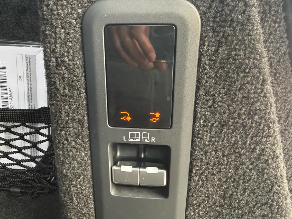 2025 Land Rover Range Rover Sport 3.0T 400HP L6 8AT,autocango,china used car exporter,china ev exporter,chinese used car exporter,chinese used ev exporter