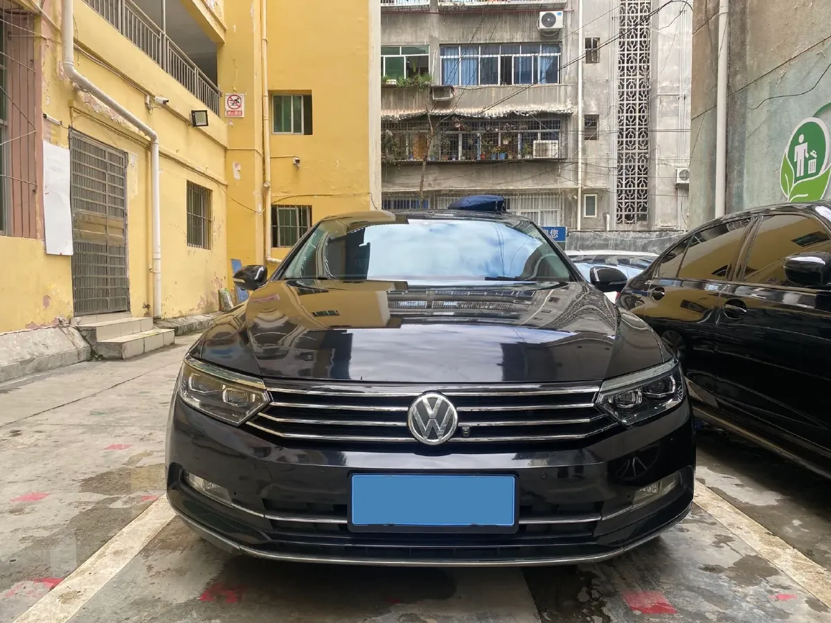 2018 Volkswagen Magotan 1.8T 180HP L4 7DCT,autocango,china used car exporter,china ev exporter,chinese used car exporter,chinese used ev exporter