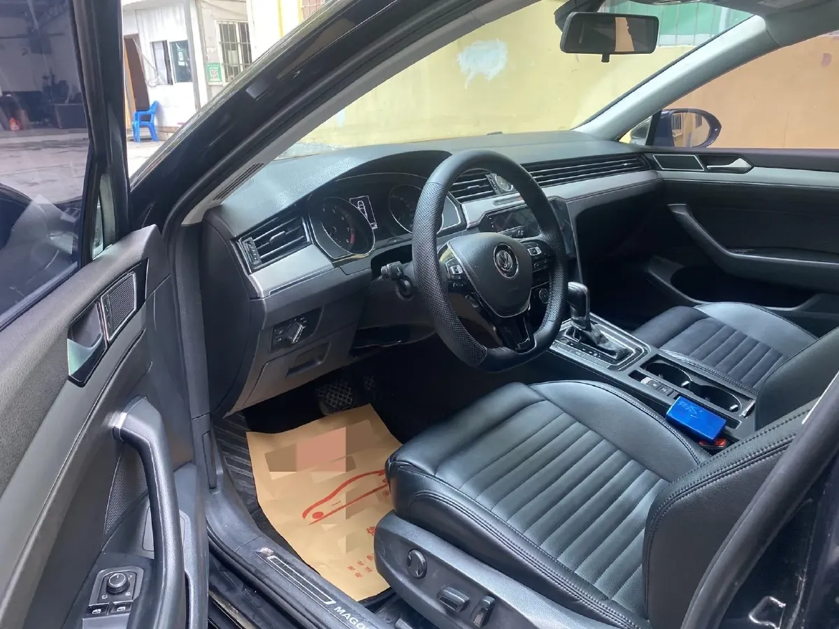 2018 Volkswagen Magotan 1.8T 180HP L4 7DCT,autocango,china used car exporter,china ev exporter,chinese used car exporter,chinese used ev exporter