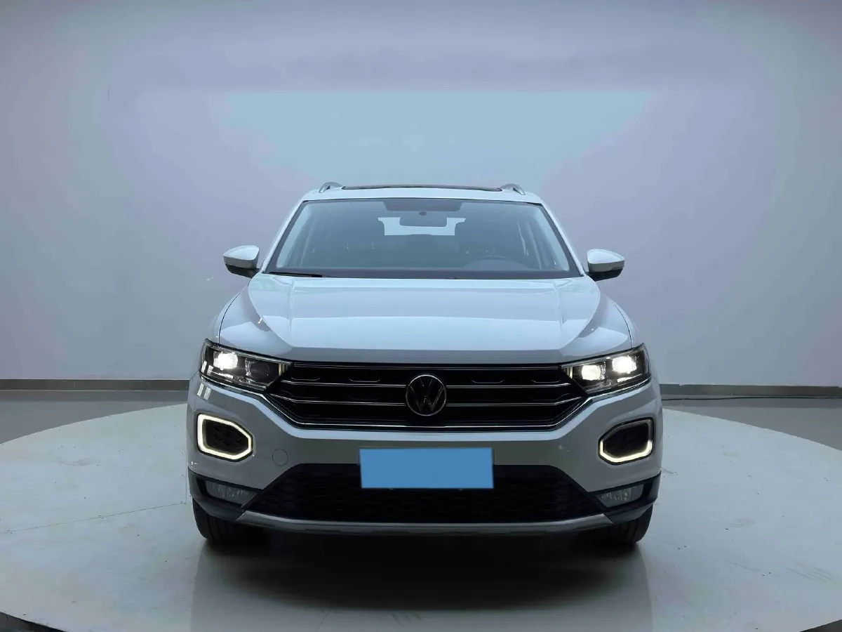 2022 Volkswagen T-Roc 1.4T 150HP L4 7DCT,autocango,china used car exporter,china ev exporter,chinese used car exporter,chinese used ev exporter