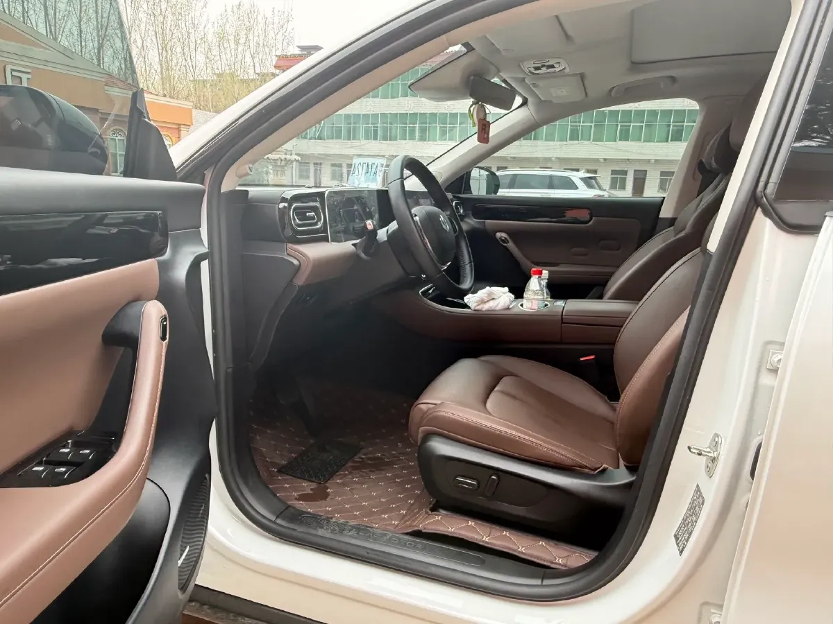 2023 Leapmotor C11 BEV 69.2KWH,autocango,china used car exporter,china ev exporter,chinese used car exporter,chinese used ev exporter