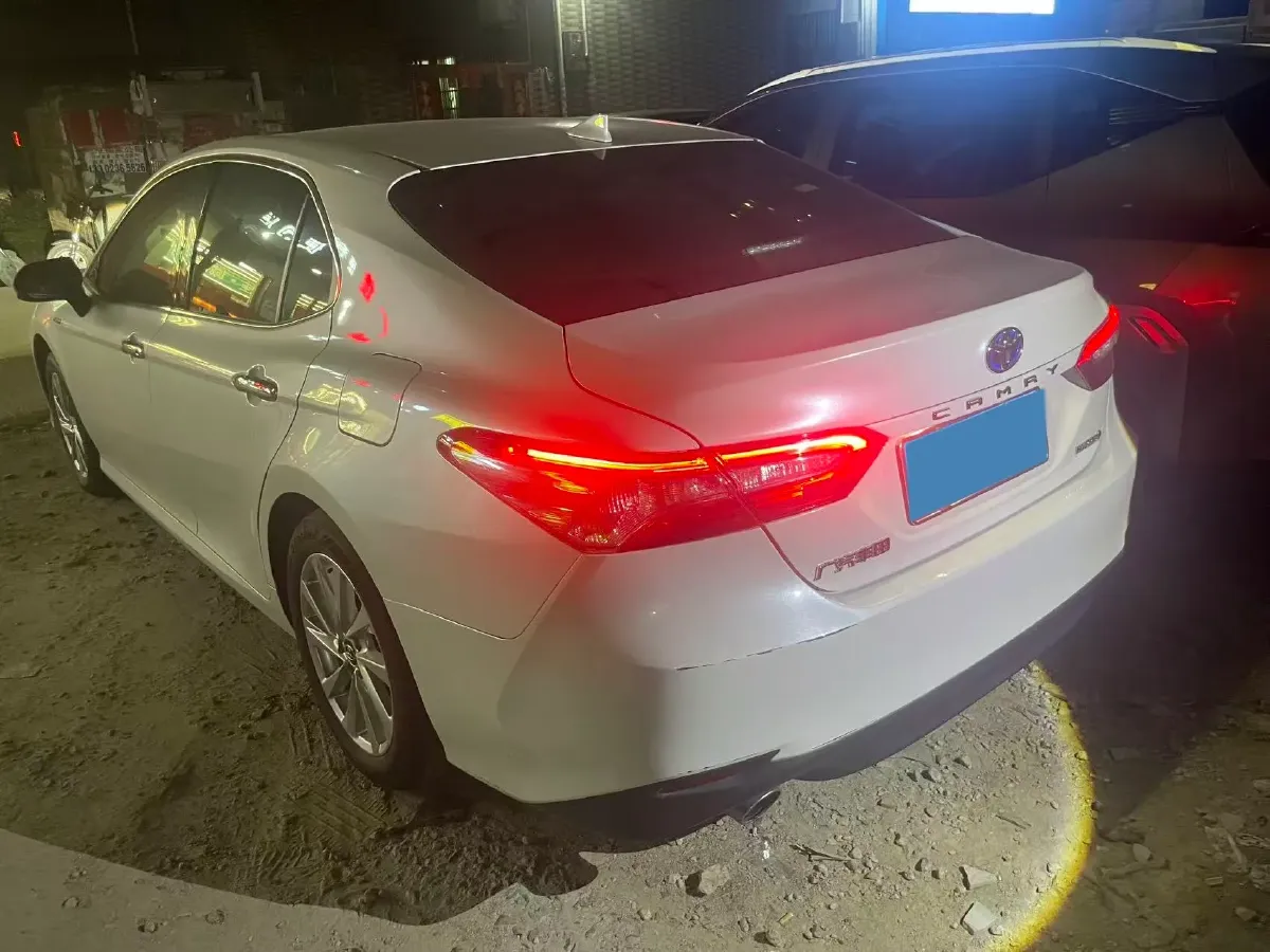 2023 Toyota Camry 2.5L 178HP L4 E-CVT Hybrid,autocango,china used car exporter,china ev exporter,chinese used car exporter,chinese used ev exporter