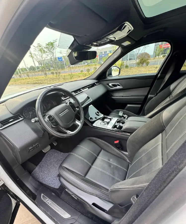 2018 Land Rover Discovery 2.0T 300HP L4 8AT,autocango,china used car exporter,china ev exporter,chinese used car exporter,chinese used ev exporter